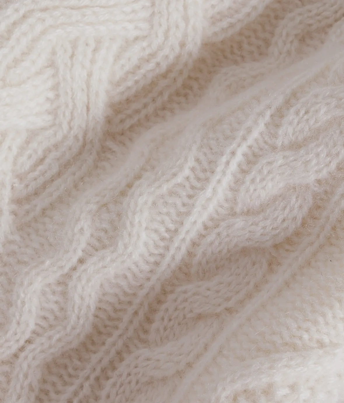Dolcevita cashmere a trecce