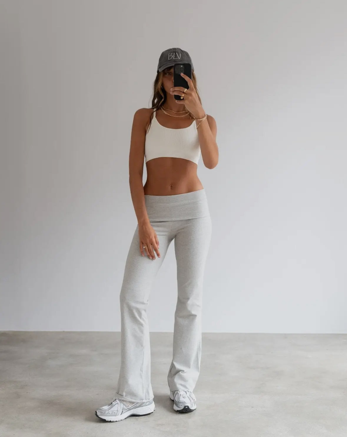 Pantaloni flare in cotone