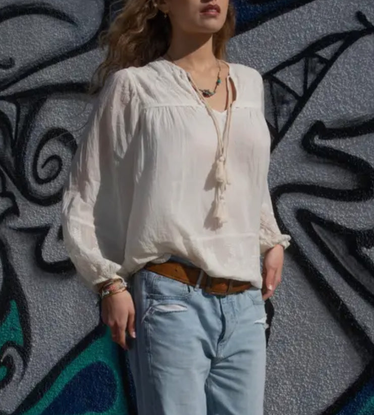 Camicia in voile di cotone ricamata color avorio