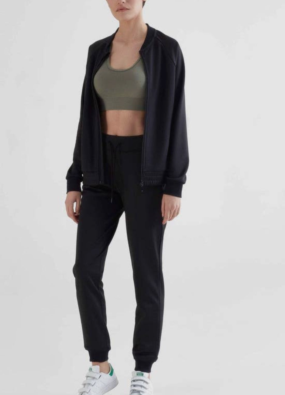 Felpa bomber donna nera.