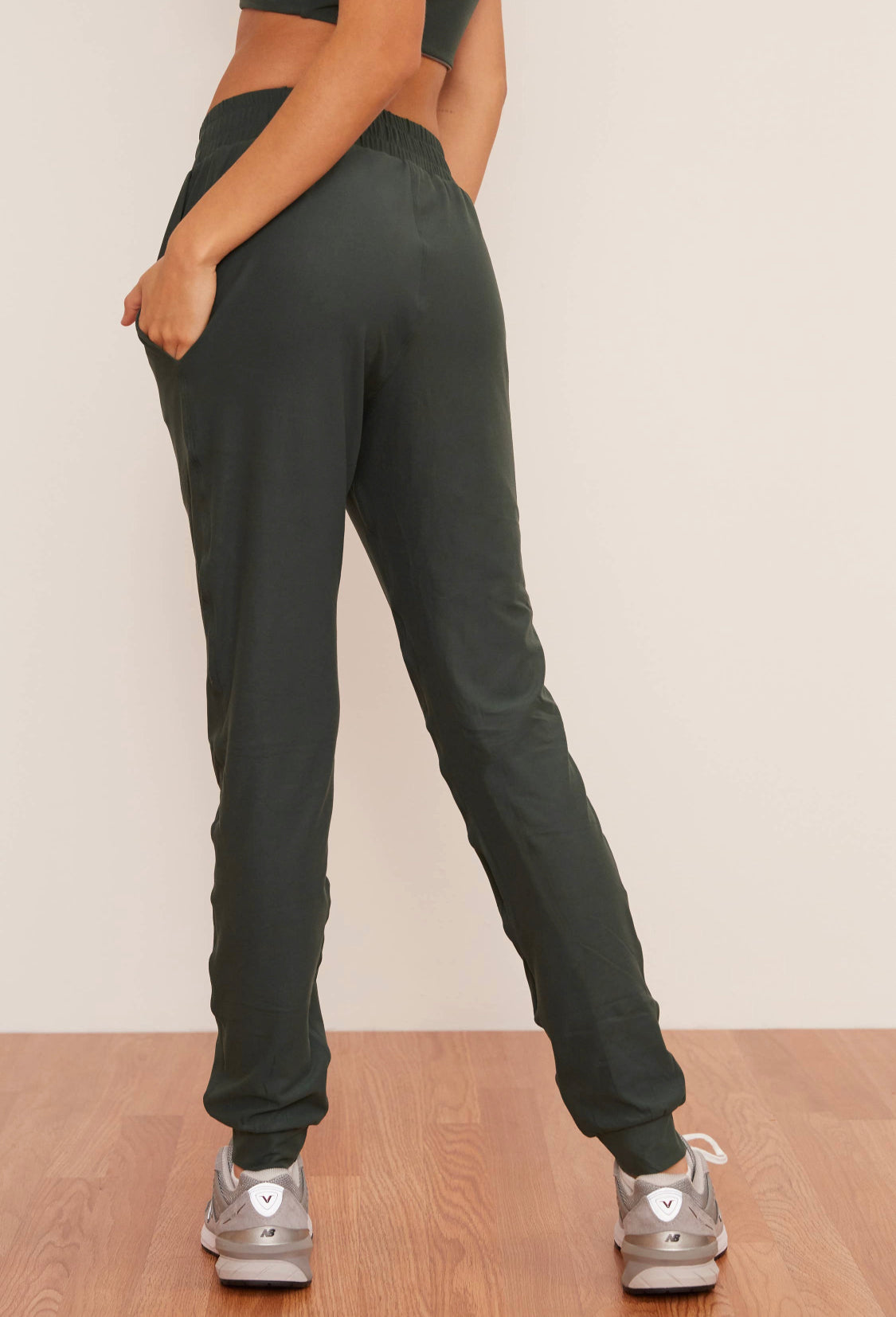 Jogger WOLVEN Curcuma, marrone,nero, verde