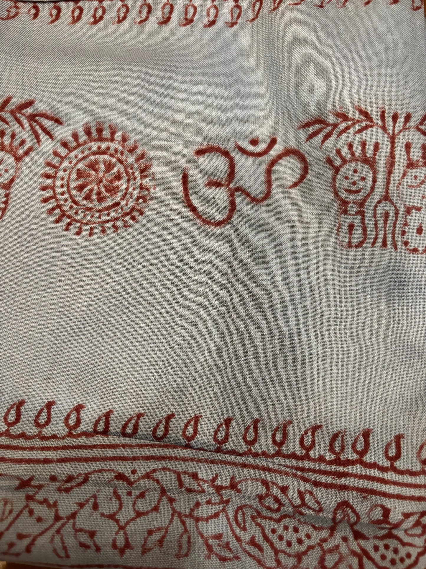 OM 🕉️ parei ( + colori)