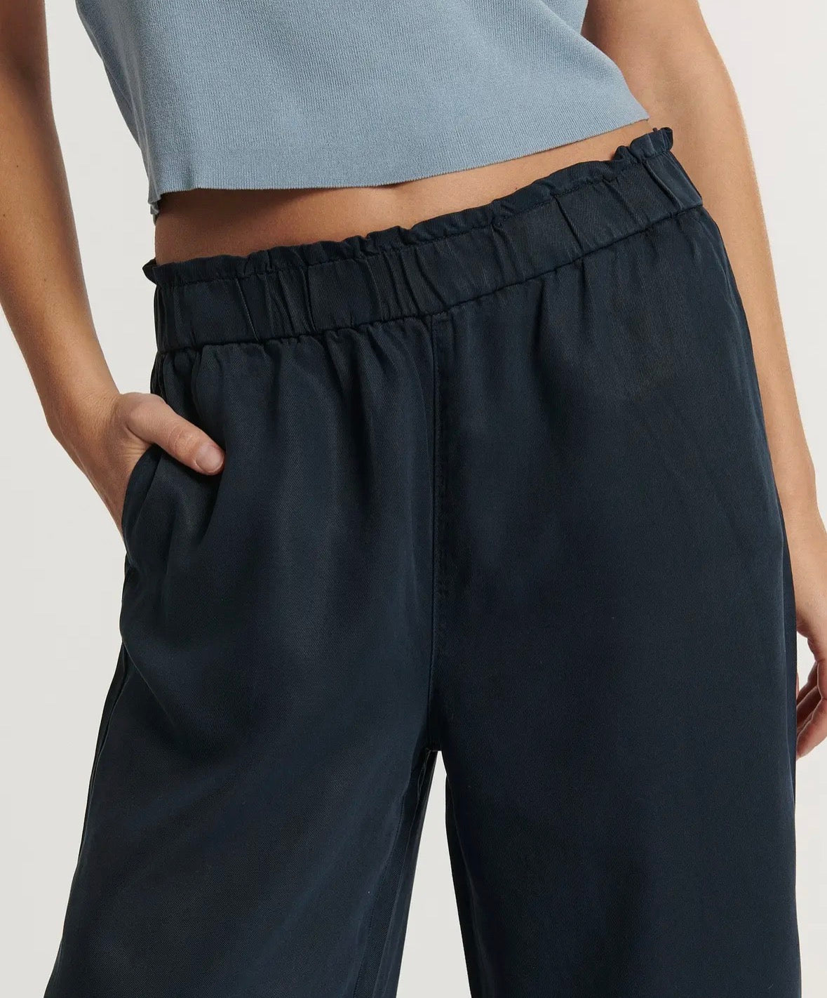 Pantaloni morbidi in tencel blu