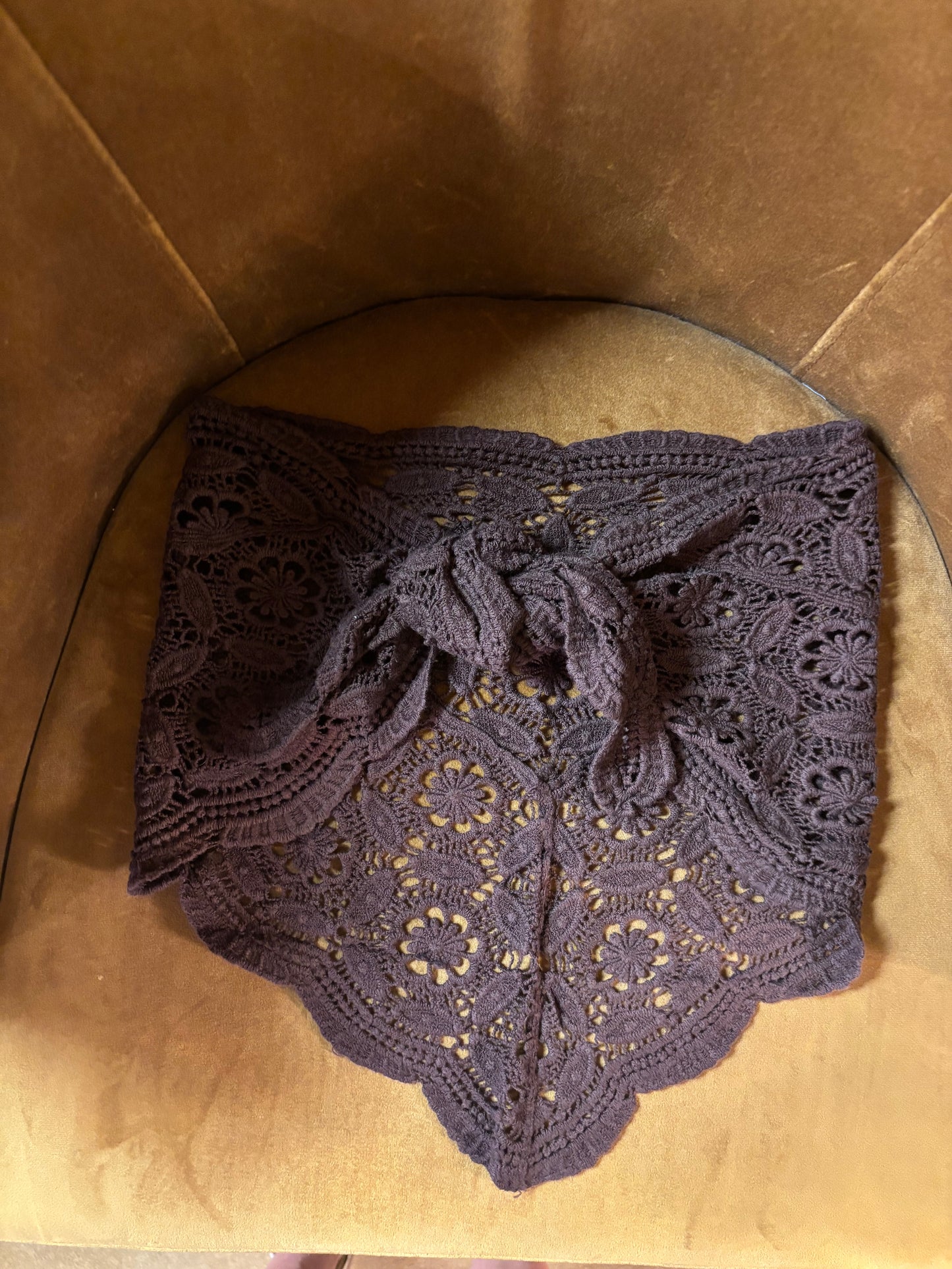 Top bandana all’uncinetto
