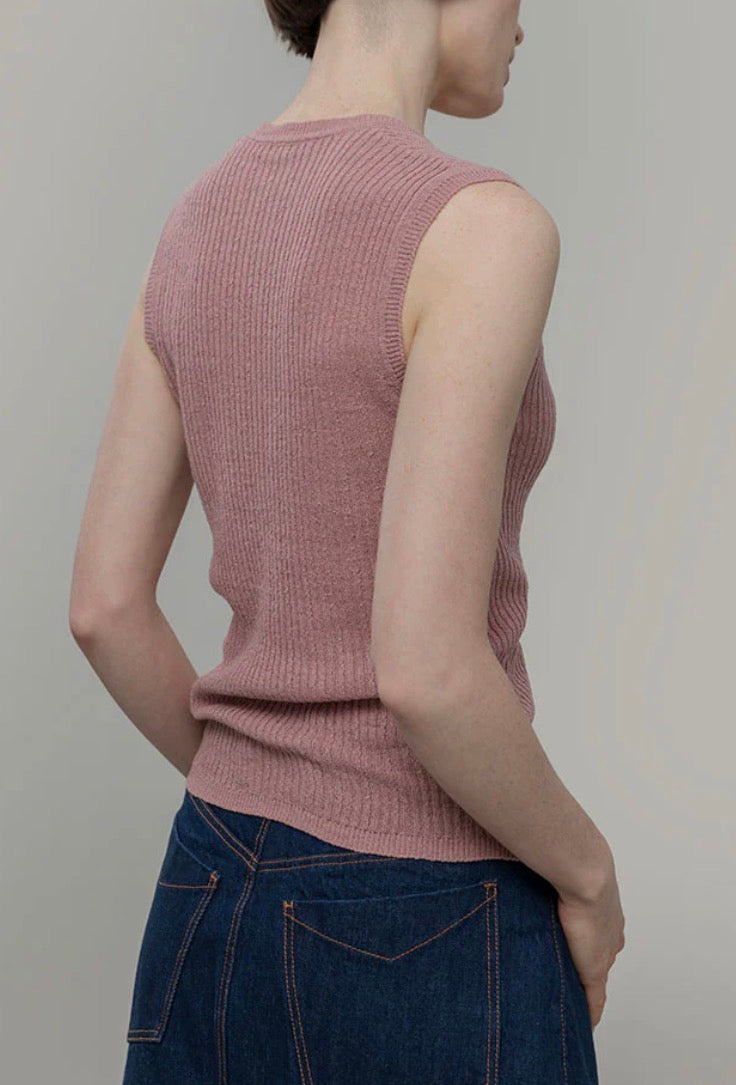 Gilet rosa in seta rigenerata Rifò