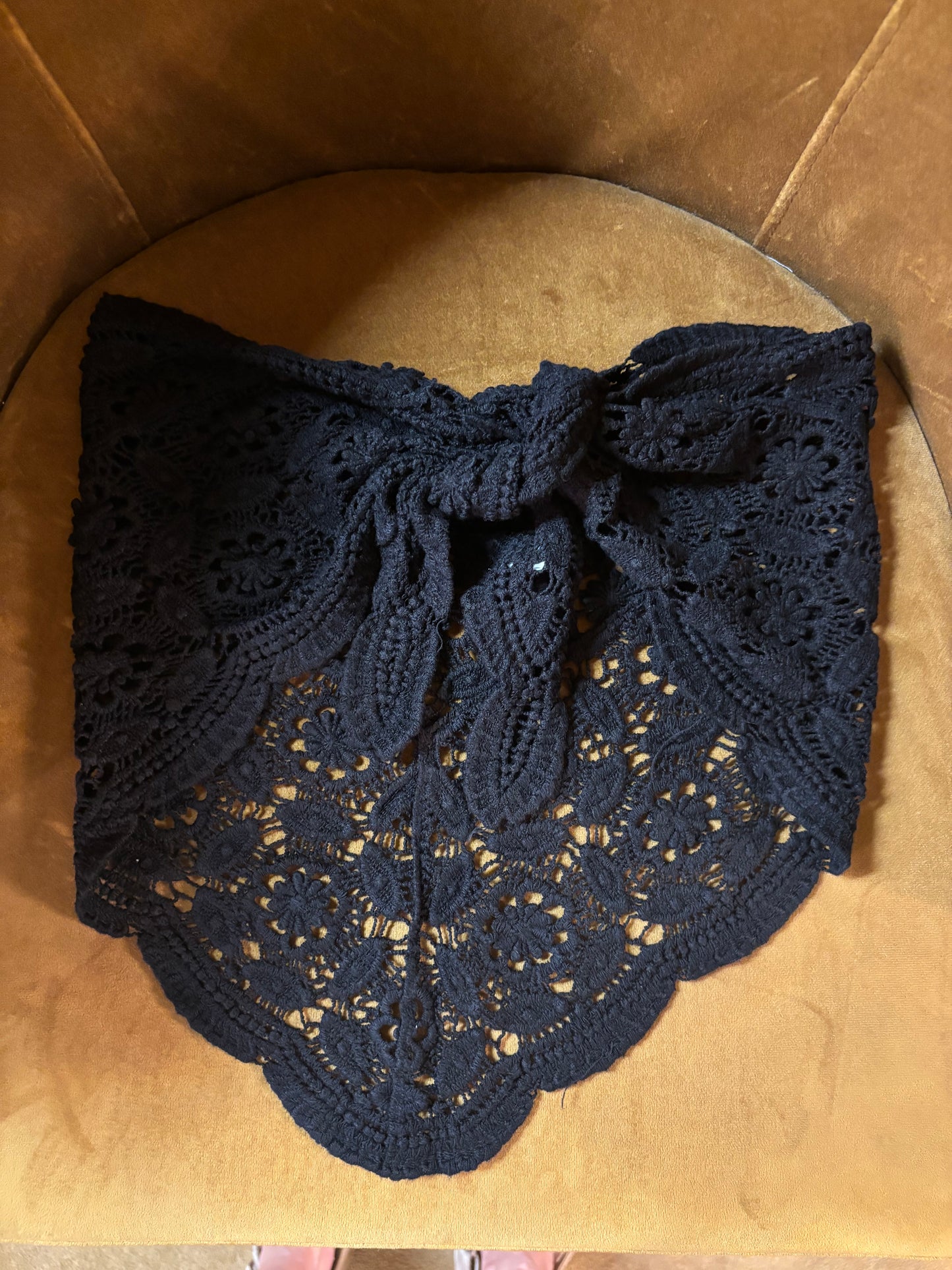 Top bandana all’uncinetto
