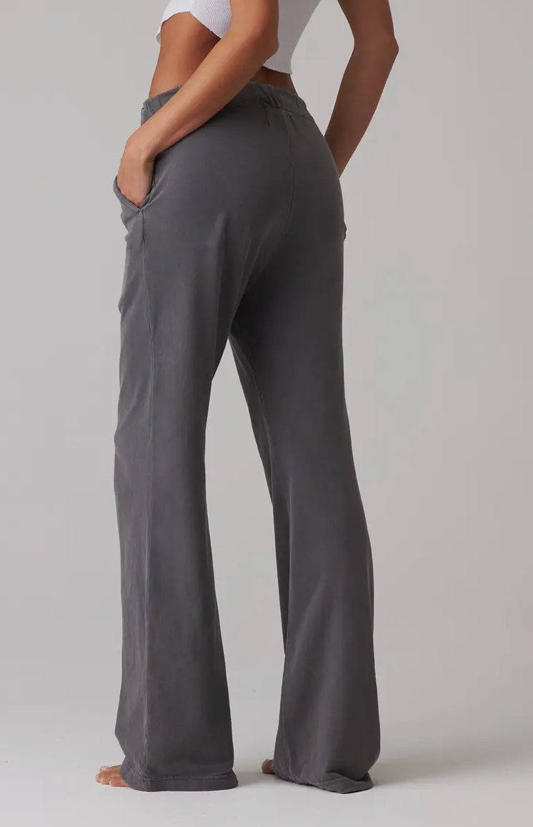 Pantaloni svasati in cotone garzato grigio
