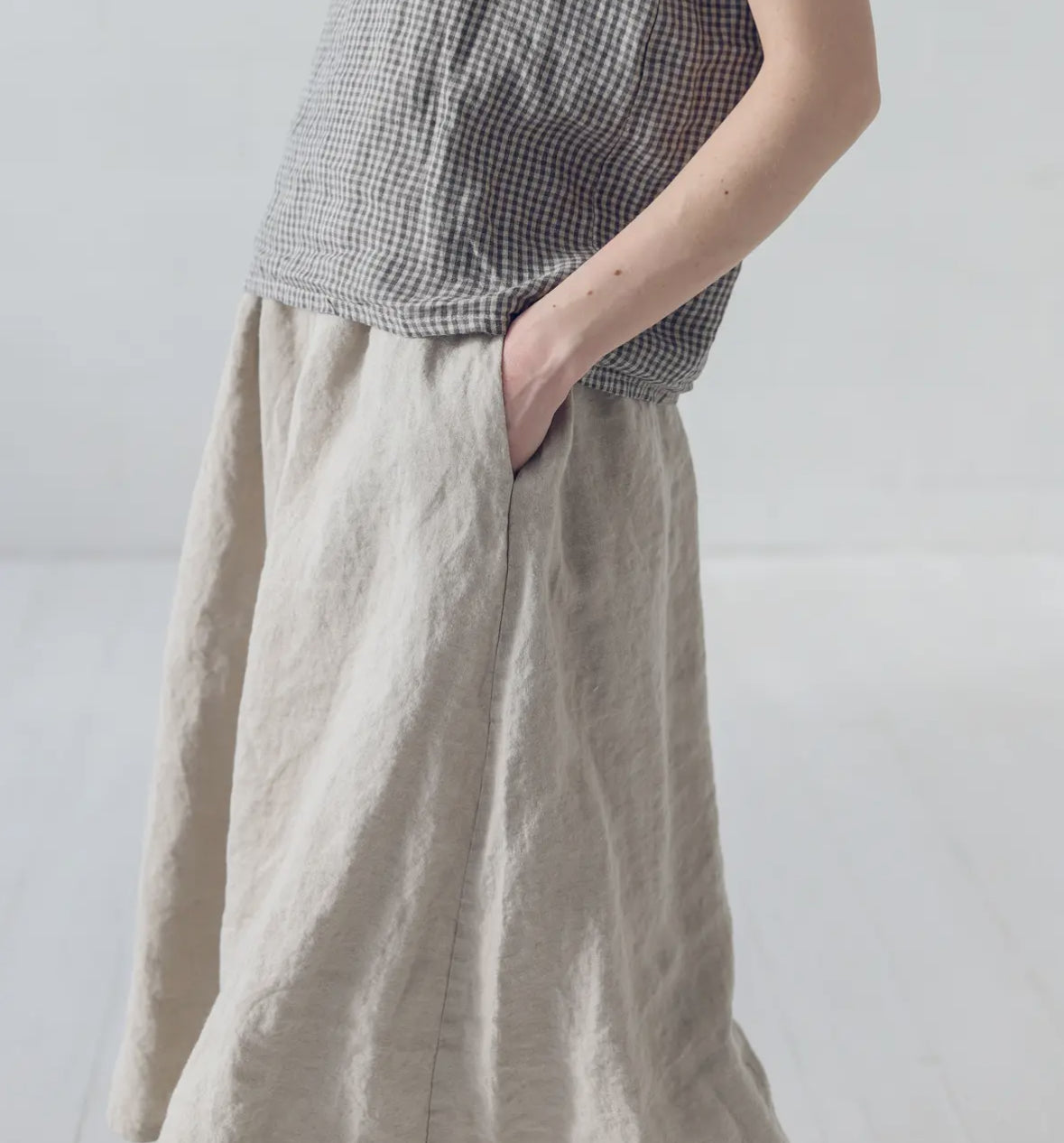 Gonna con tasche in lino