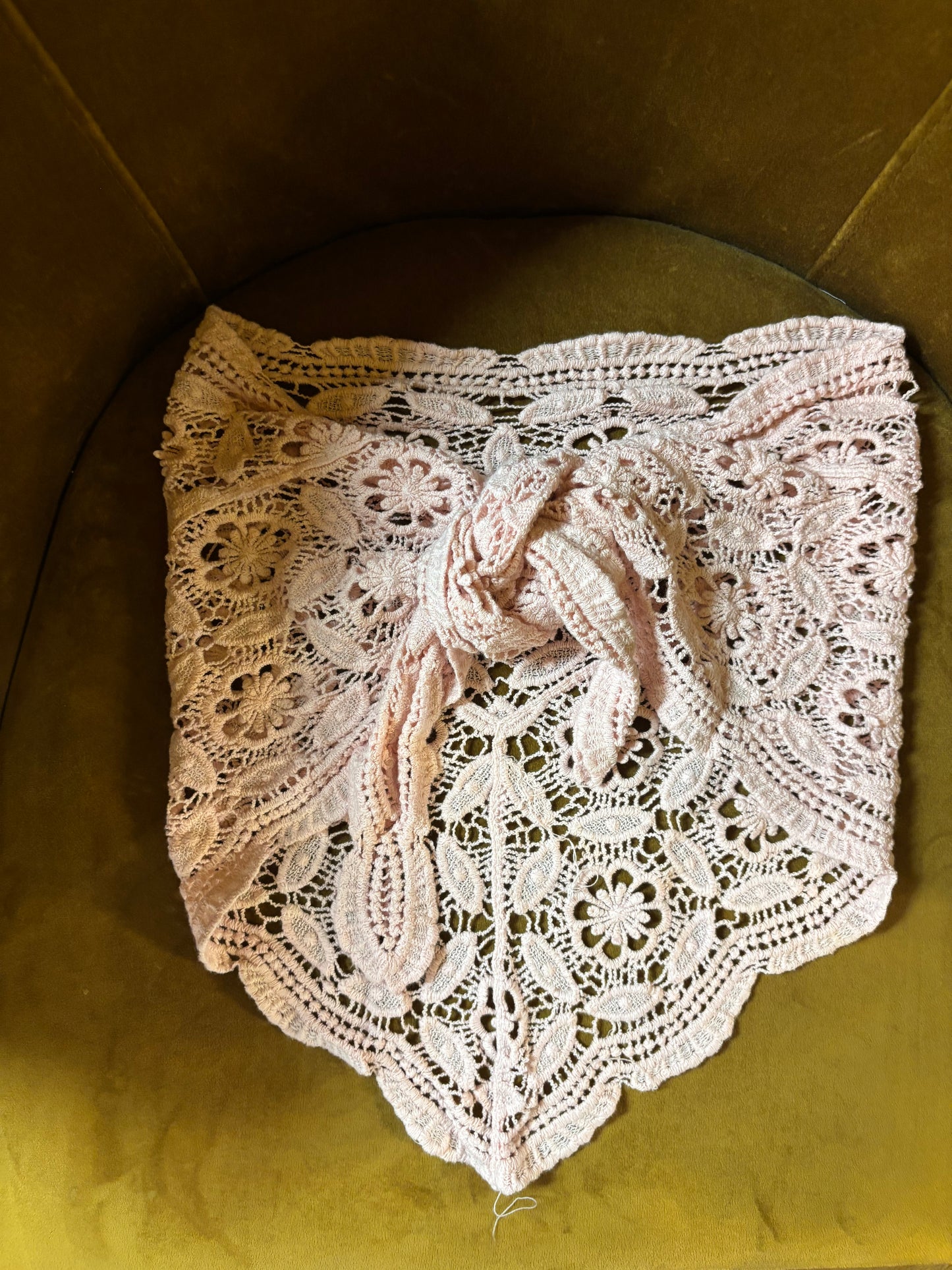 Top bandana all’uncinetto