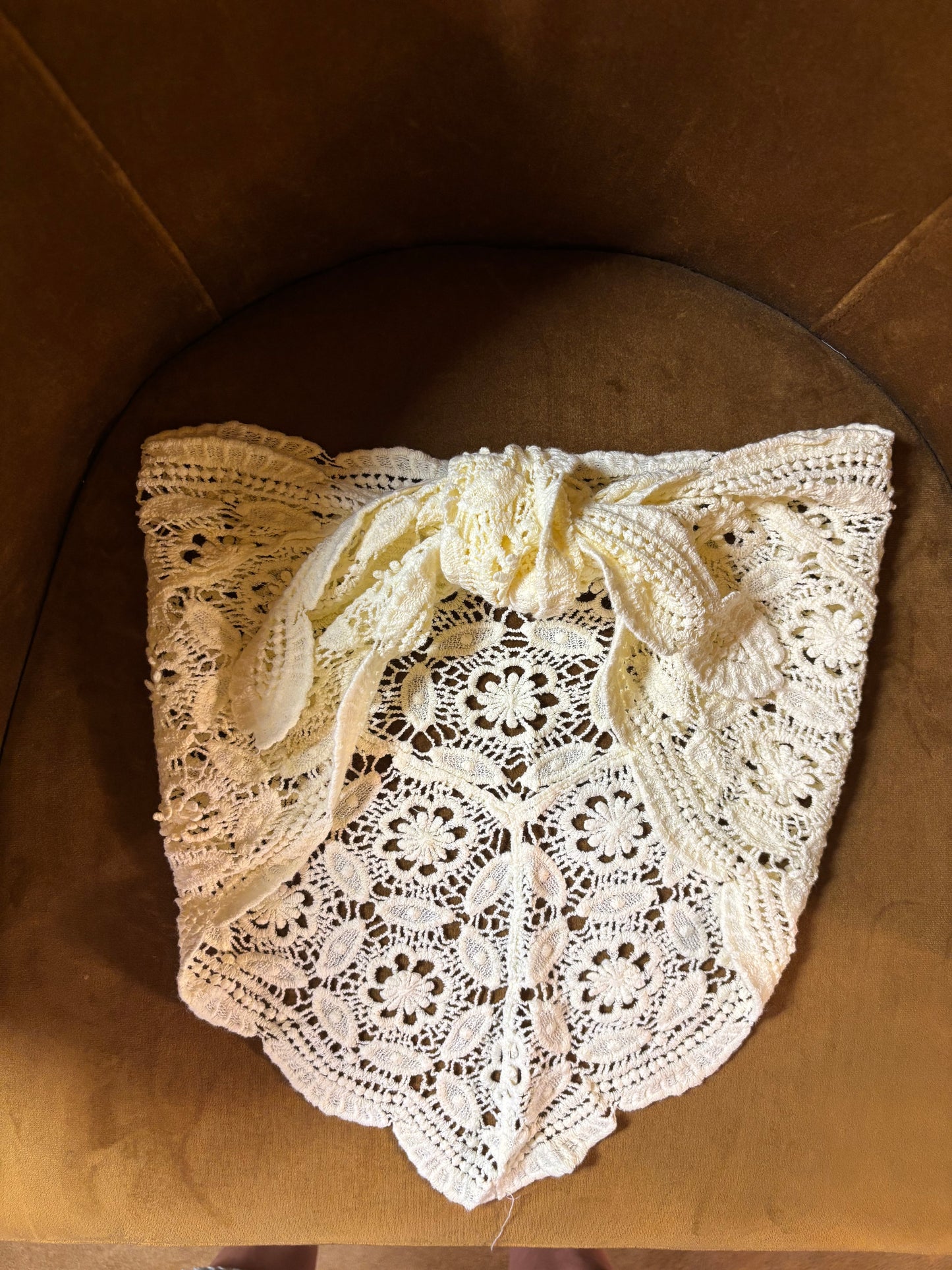 Top bandana all’uncinetto