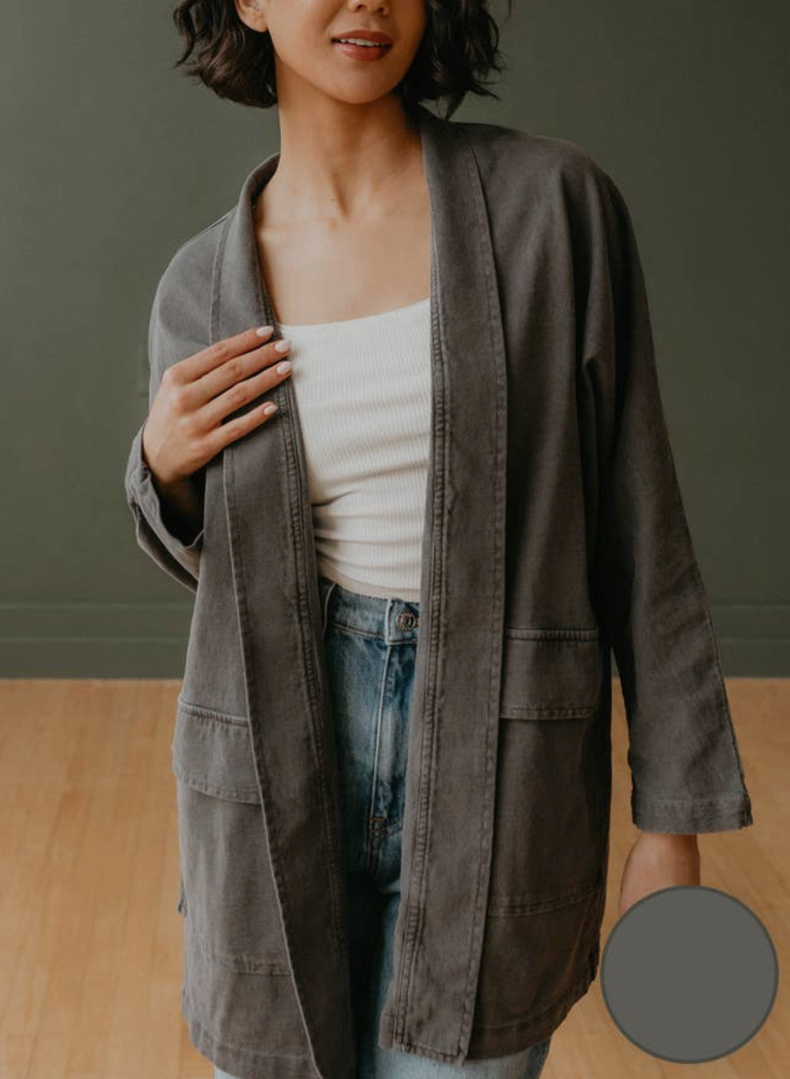 Giacca kimono in tela di cotone biologico, grigio scuro.