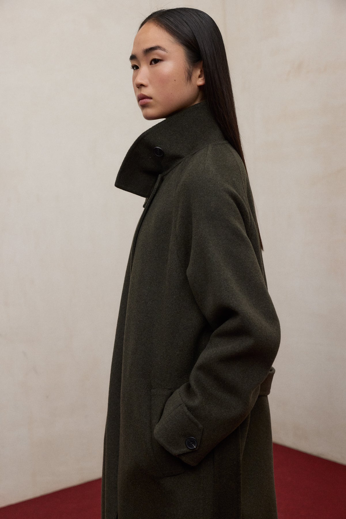 Cappotto in lana riciclata con cintura - Verdone