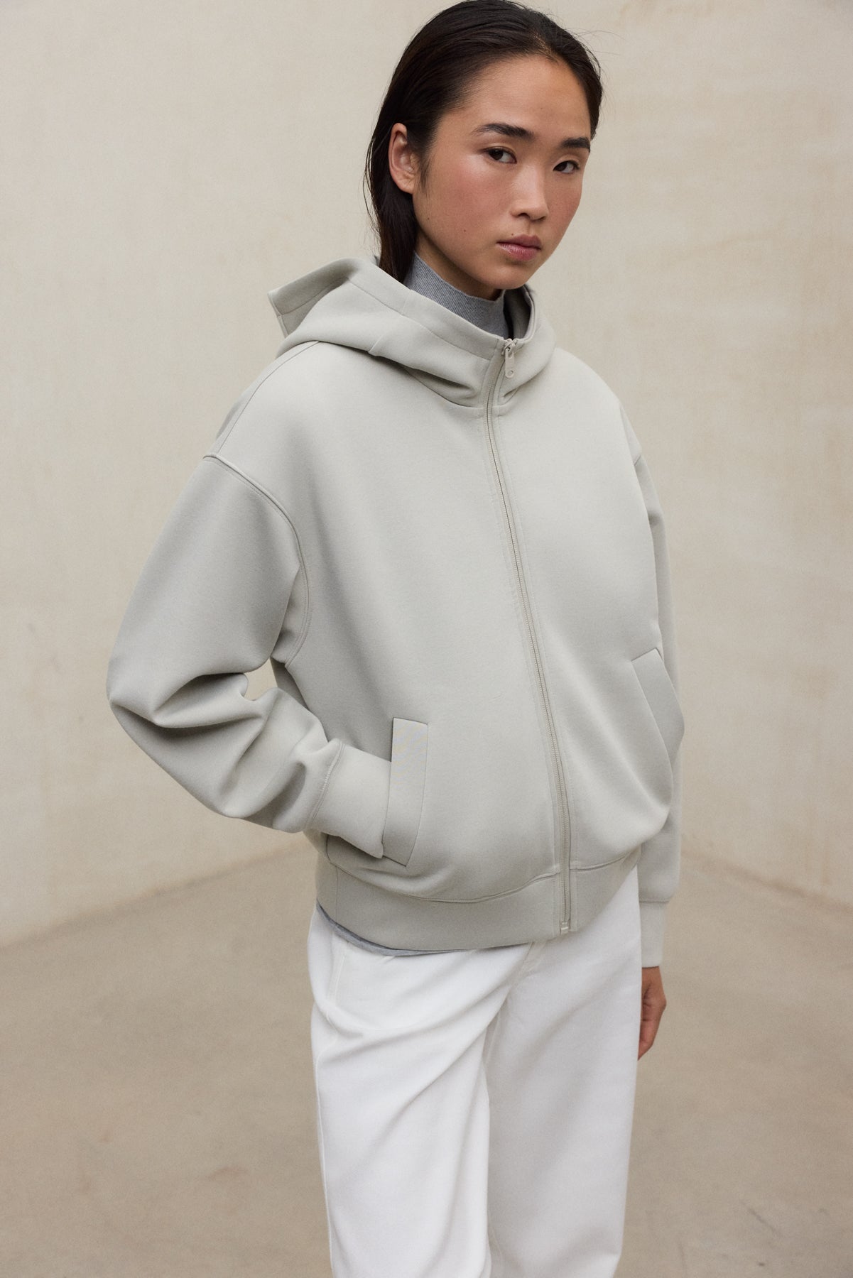 Felpa-giacca con cappuccio e zip vegana – Ghiaccio