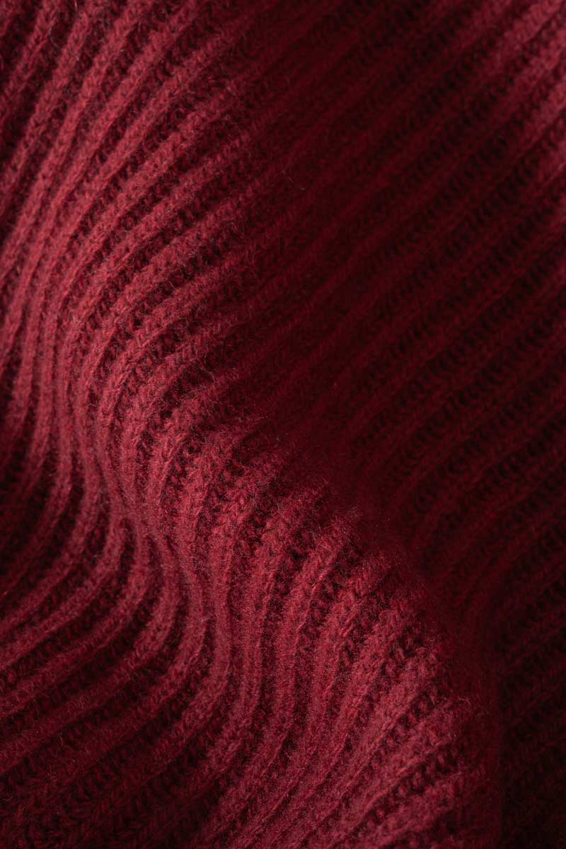 Maglia girocollo in cashmere rigenerato – Bordeaux RIFÒ