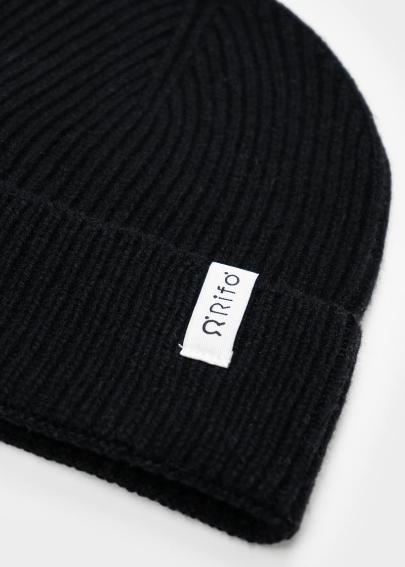 Cappello unisex in cashmere rigenerato | Nero RIFÒ