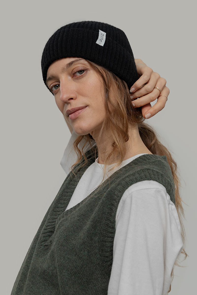Cappello unisex in cashmere rigenerato | Nero RIFÒ