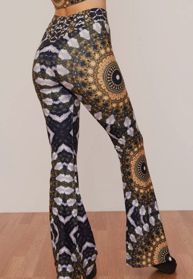 Pantalone flare WOLVEN ( + colori)