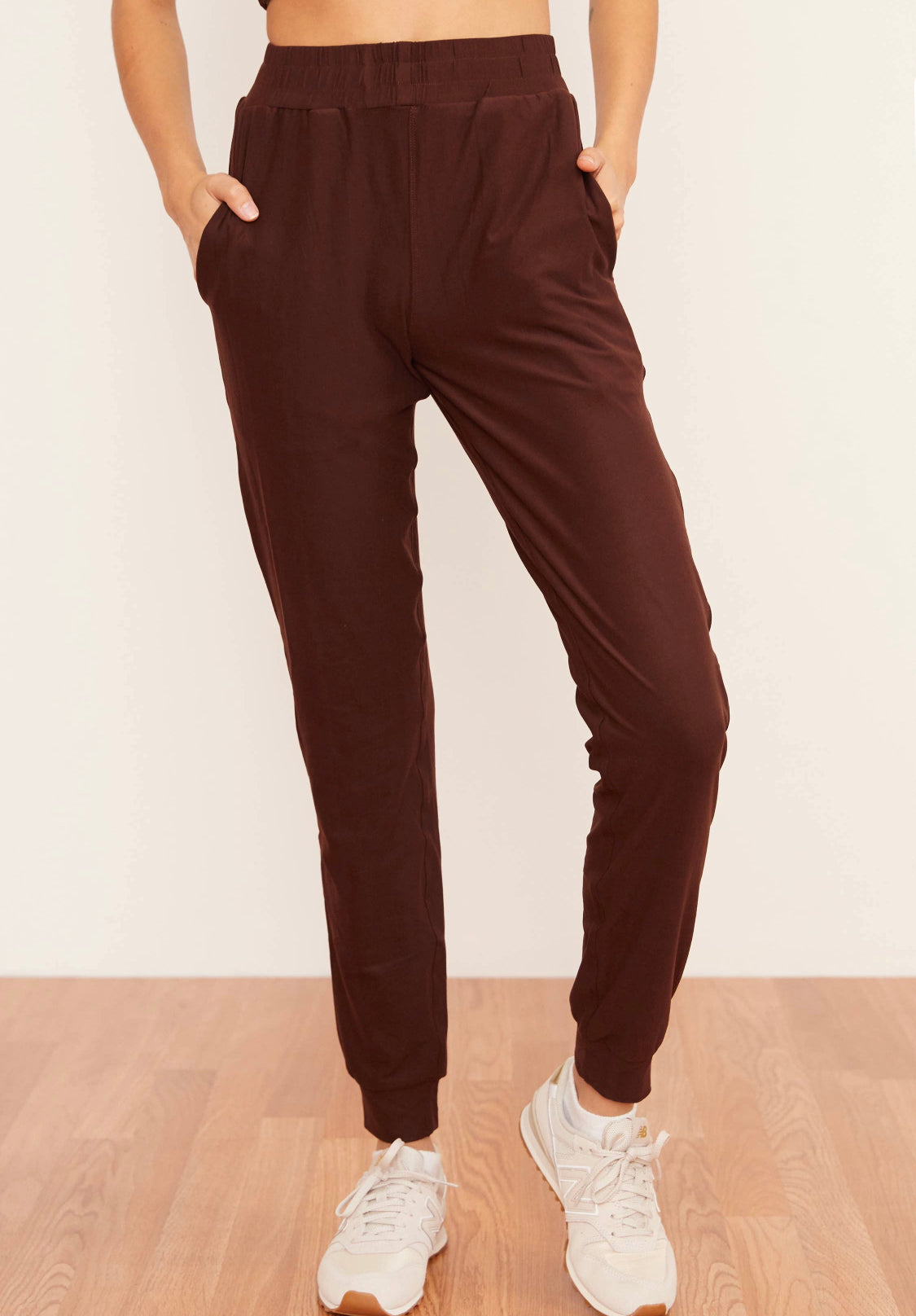 Jogger WOLVEN Curcuma, marrone,nero, verde