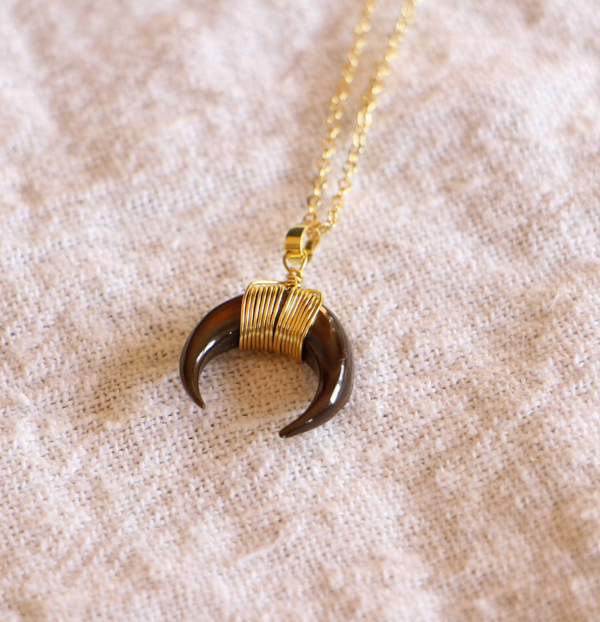 Collana con LUNA