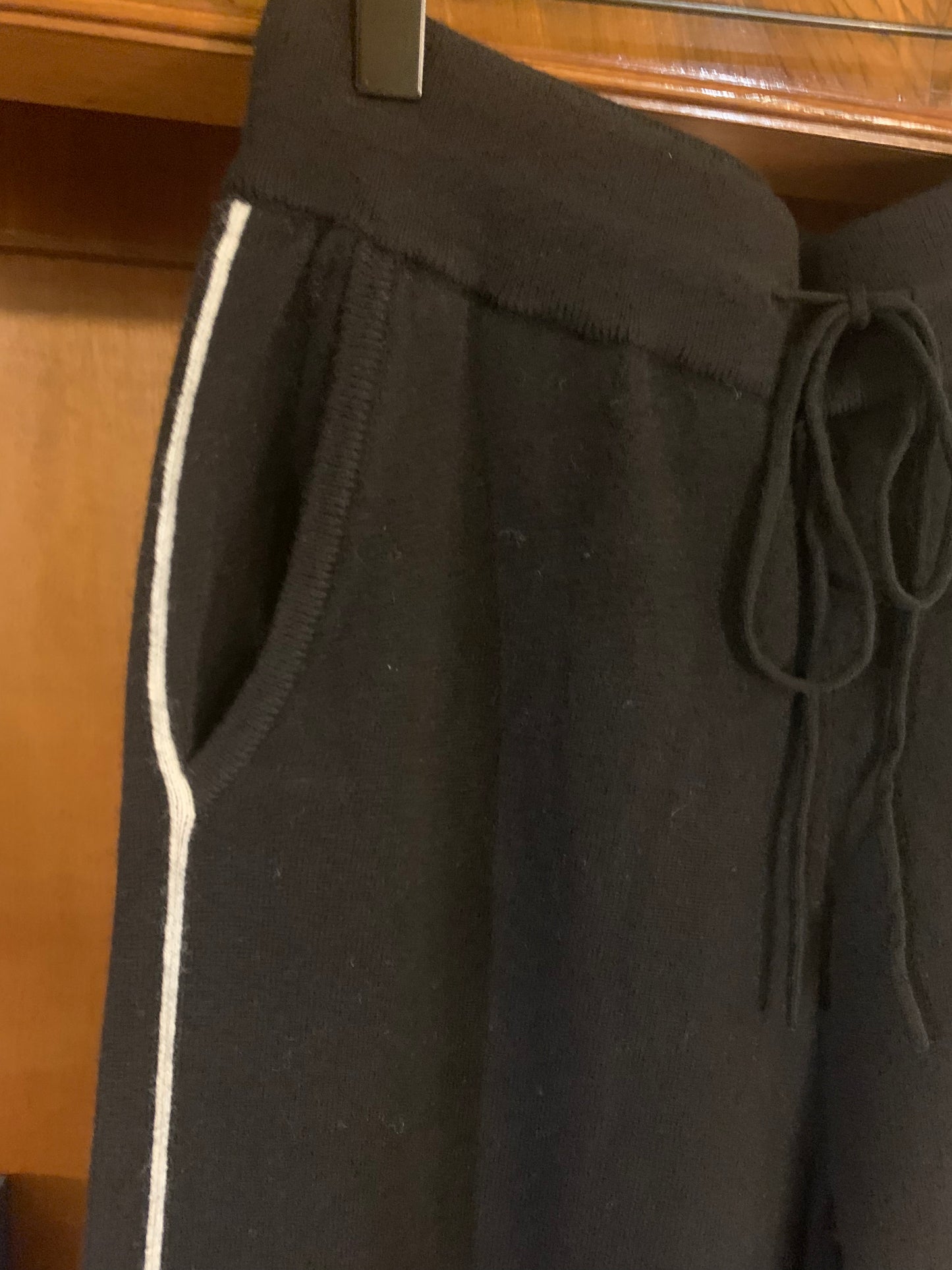 Pantaloni in lana palazzo