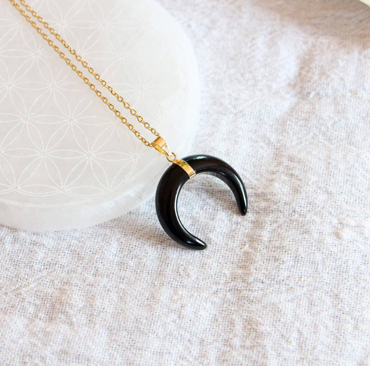 Collana con LUNA